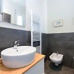 Appartement Jack's Penthouse Desenzanoloft Official Partner Homes & By Marriott Bonvoy