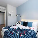 Jack's Penthouse Desenzanoloft Official Partner Homes & By Marriott Bonvoy * Desenzano del Garda