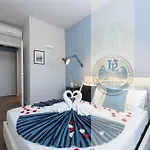 Jack's Penthouse Desenzanoloft Official Partner Homes & By Marriott Bonvoy
