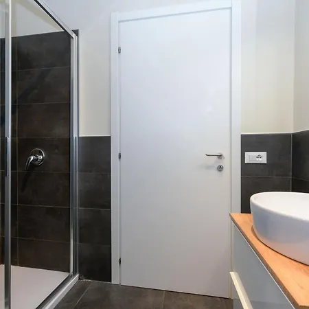 Desenzanoloft Official Partner Marriott Homes & - Jack's Penthouse