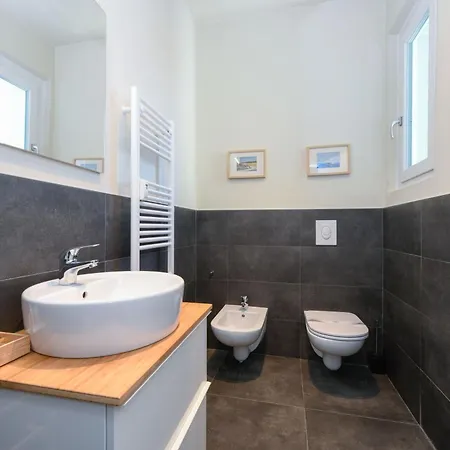 Apartment Desenzanoloft Official Partner Marriott Homes & - Jack's Penthouse Desenzano del Garda