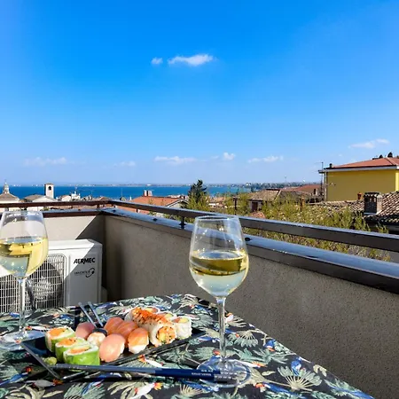 Jack's Penthouse Desenzanoloft Official Partner Homes & By Marriott Bonvoy *