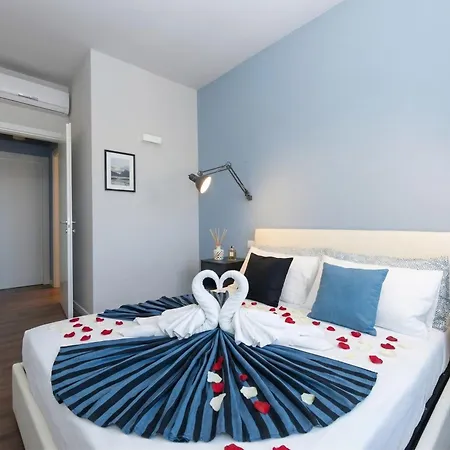 Jack's Penthouse Desenzanoloft Official Partner Homes & By Marriott Bonvoy