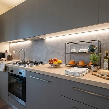 Jack's Penthouse Desenzanoloft Official Partner Homes & By Marriott Bonvoy Appartement Desenzano del Garda
